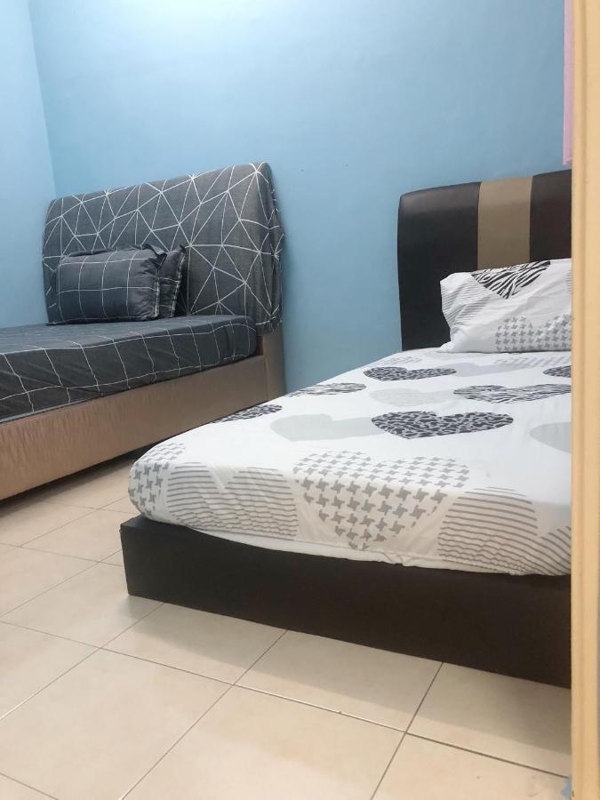 E&Y Homestay 쿠알라 롬핀 외부 사진